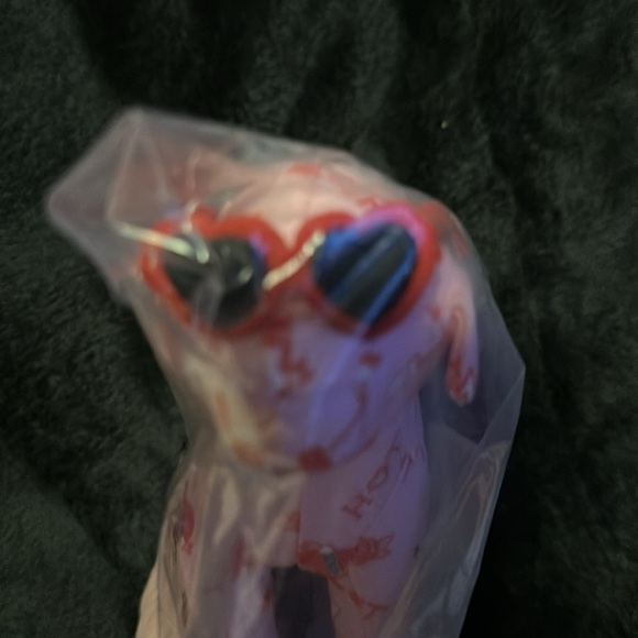 Pink VS - Picture 2 of 3